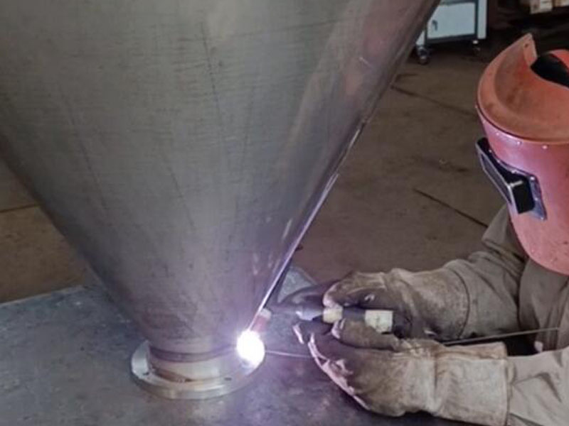 1673308916122089.jpg 不銹鋼焊接600800.jpg